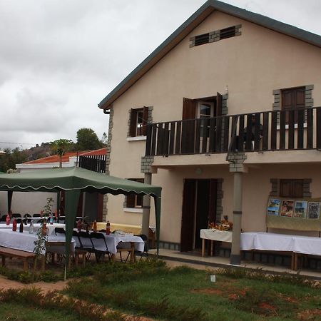 Maison Finaritra Hotel Antananarivo Esterno foto