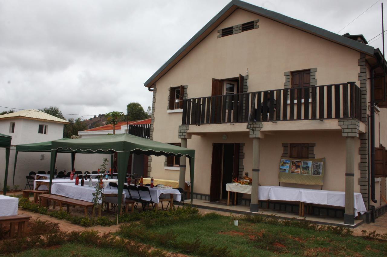 Maison Finaritra Hotel Antananarivo Esterno foto